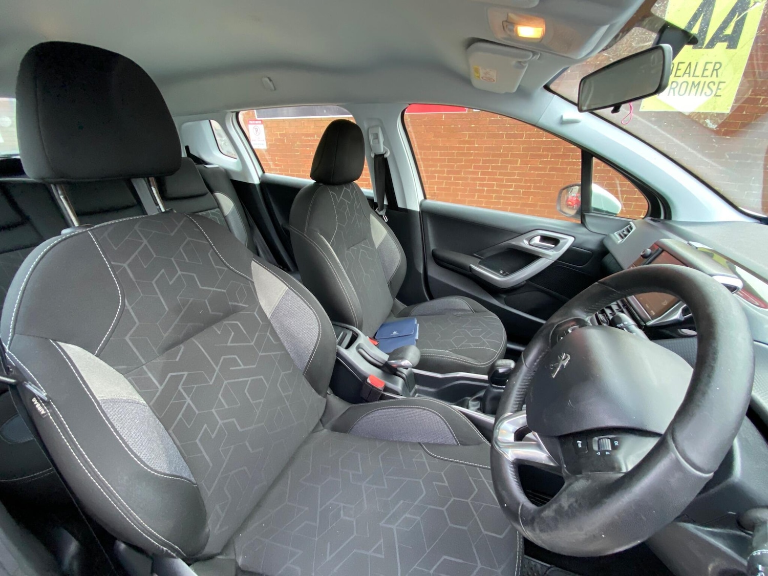 Used Peugeot 2008 2017 for sale - 77753910: Photo 13