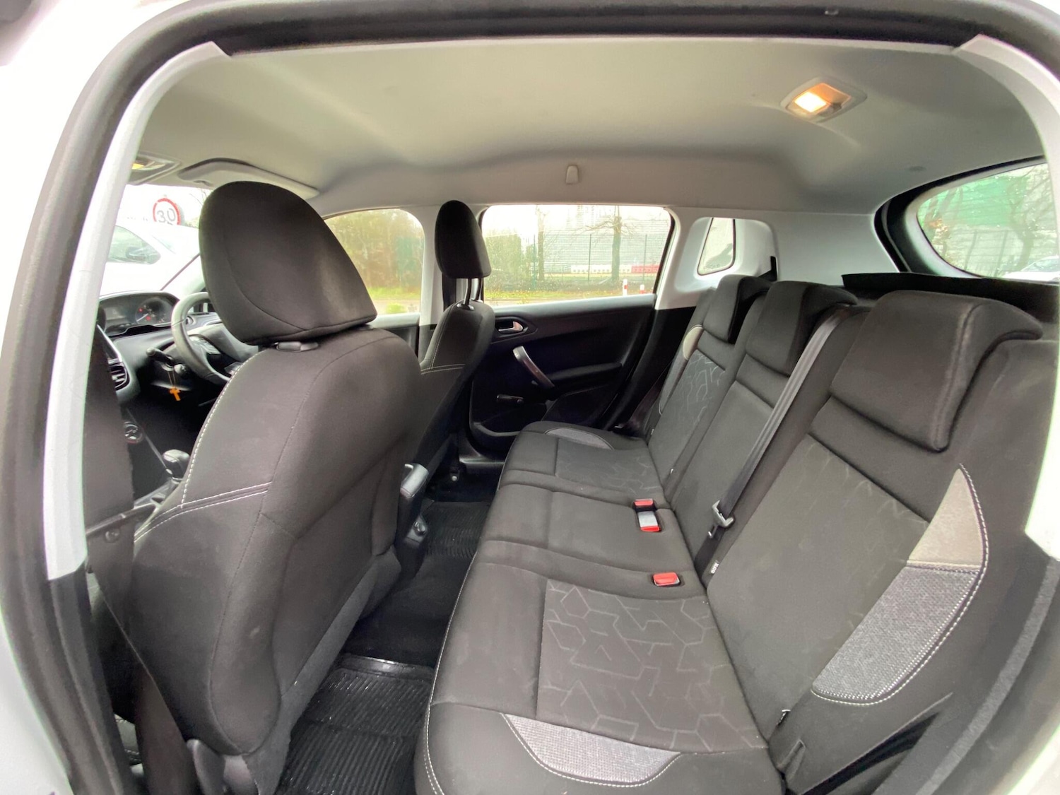 Used Peugeot 2008 2017 for sale - 77753910: Photo 18