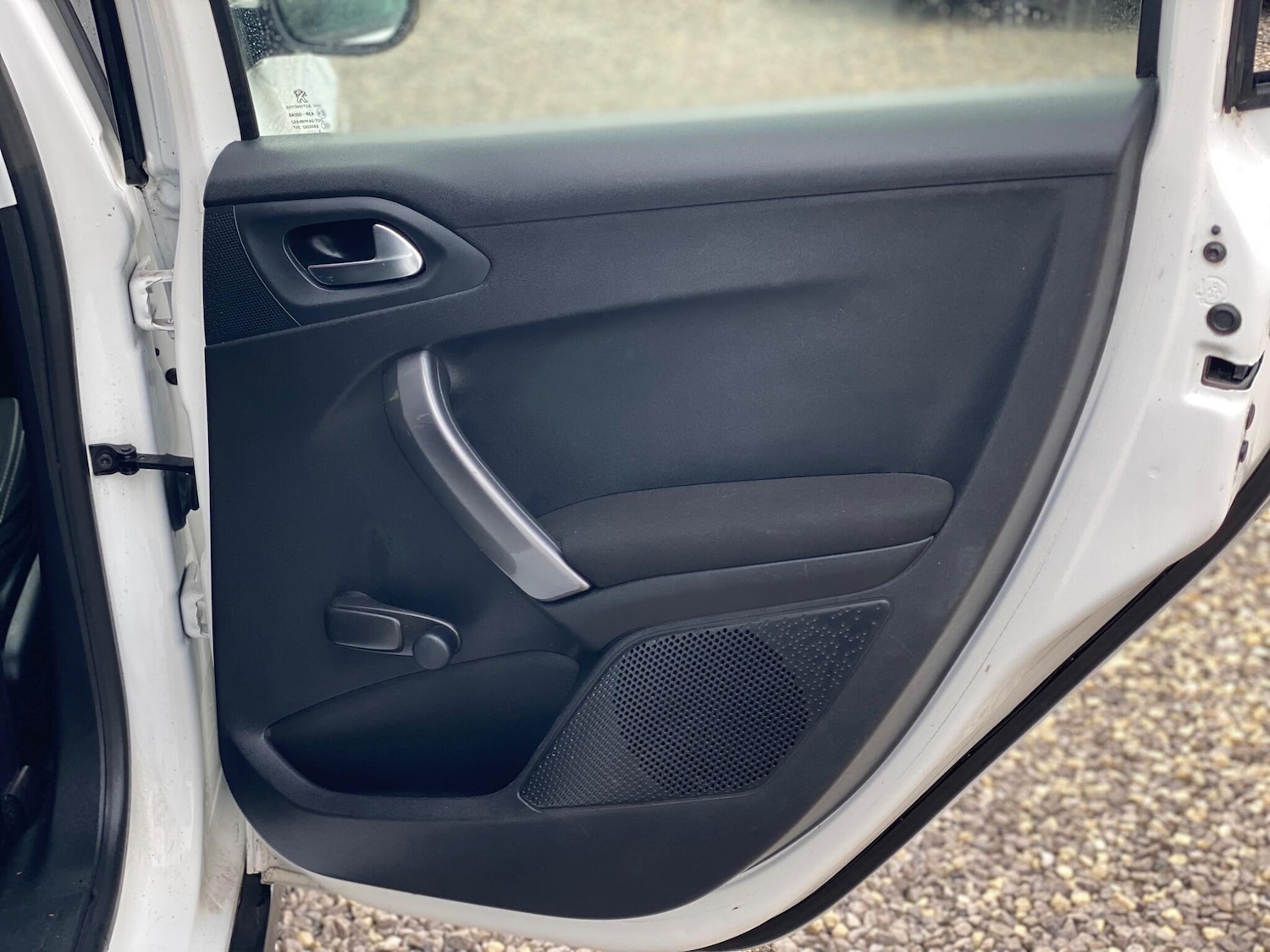 Used Peugeot 2008 2017 for sale - 77753910: Photo 20