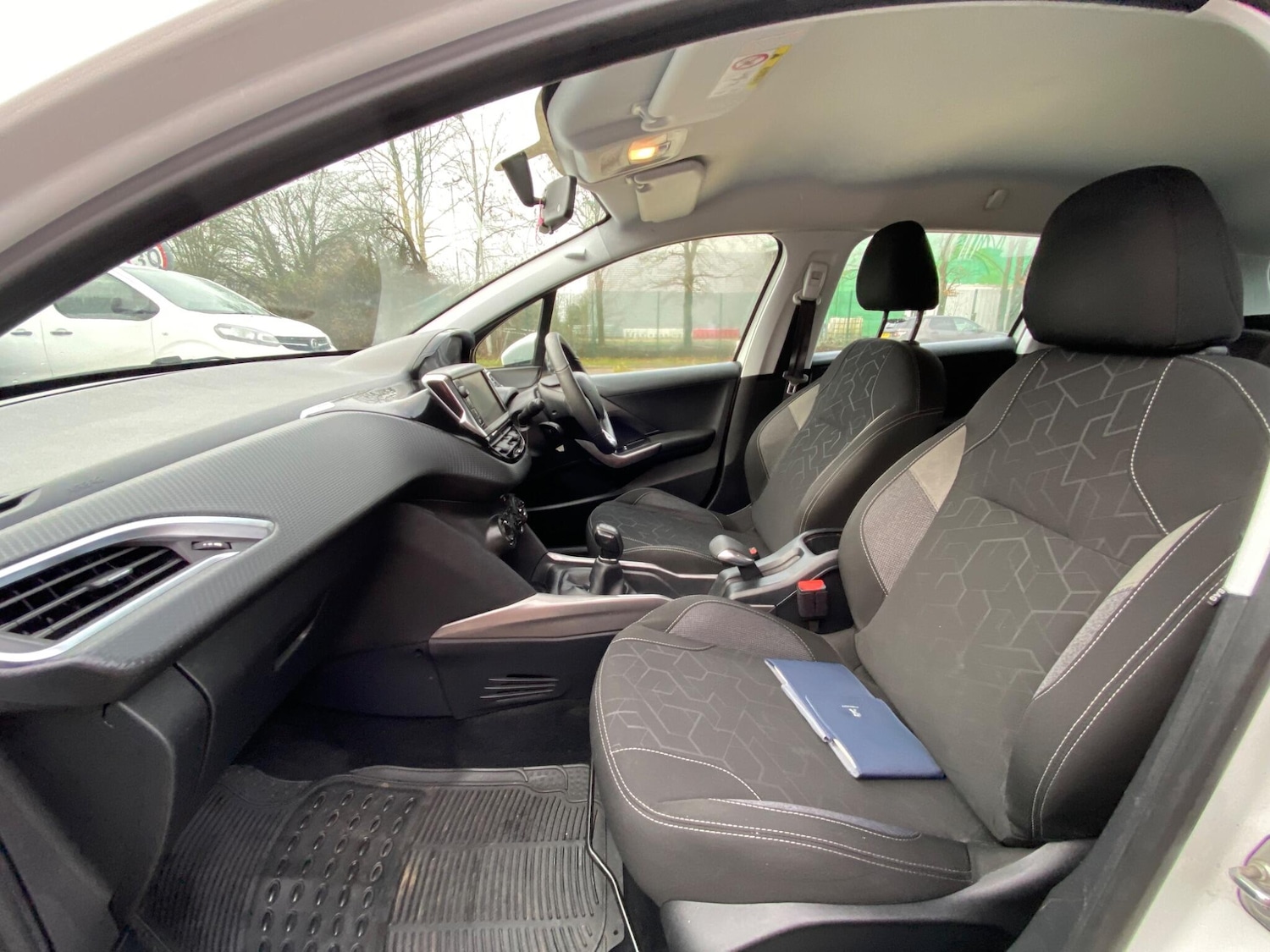 Used Peugeot 2008 2017 for sale - 77753910: Photo 29