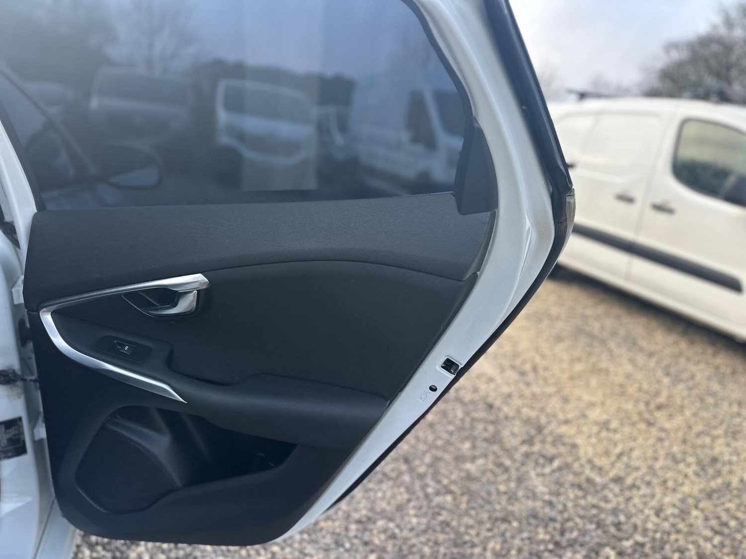 Used Volvo V40 2014 for sale - 77175645: Photo 29