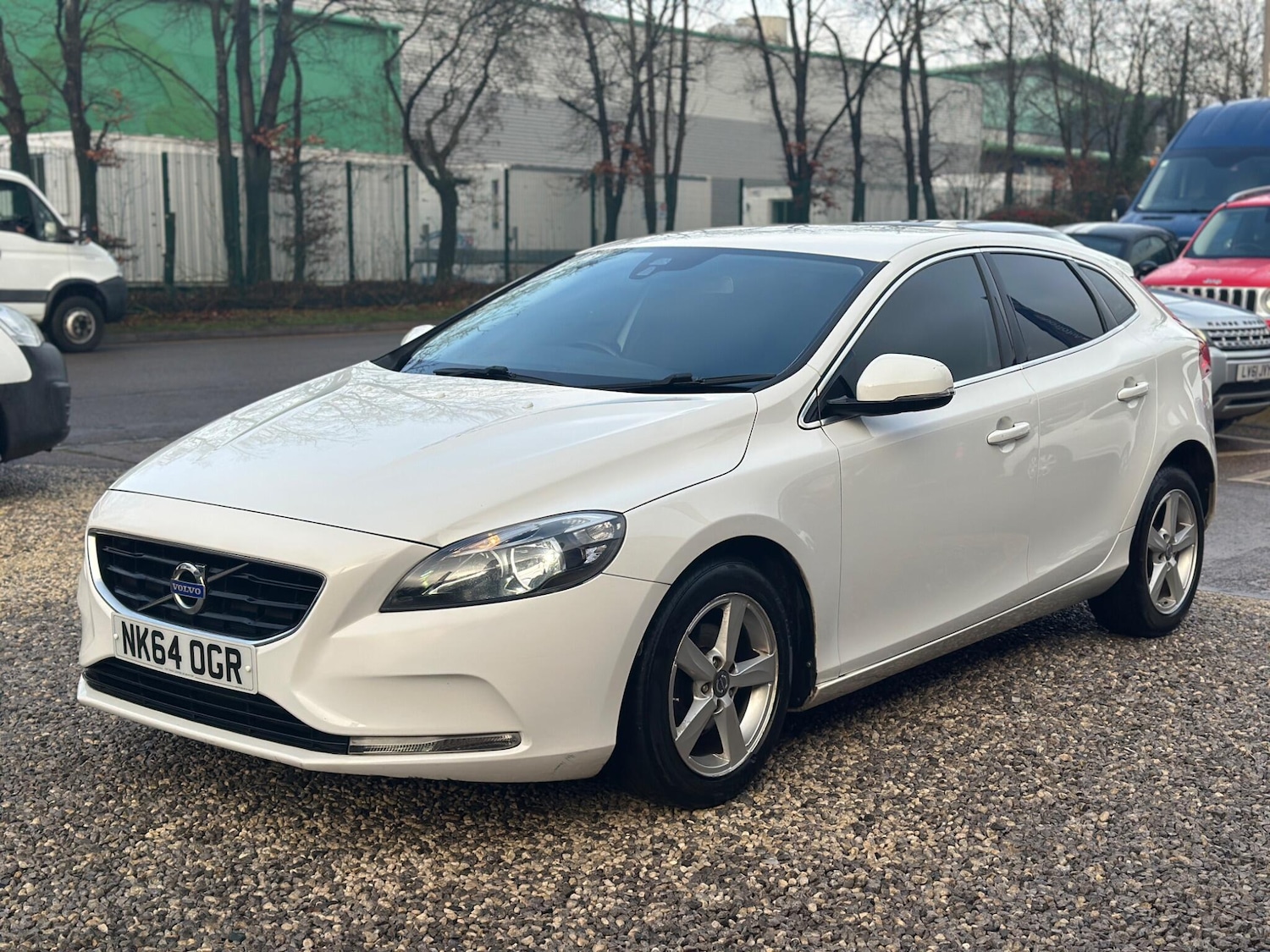 Used Volvo V40 2014 for sale - 77175645: Photo 3