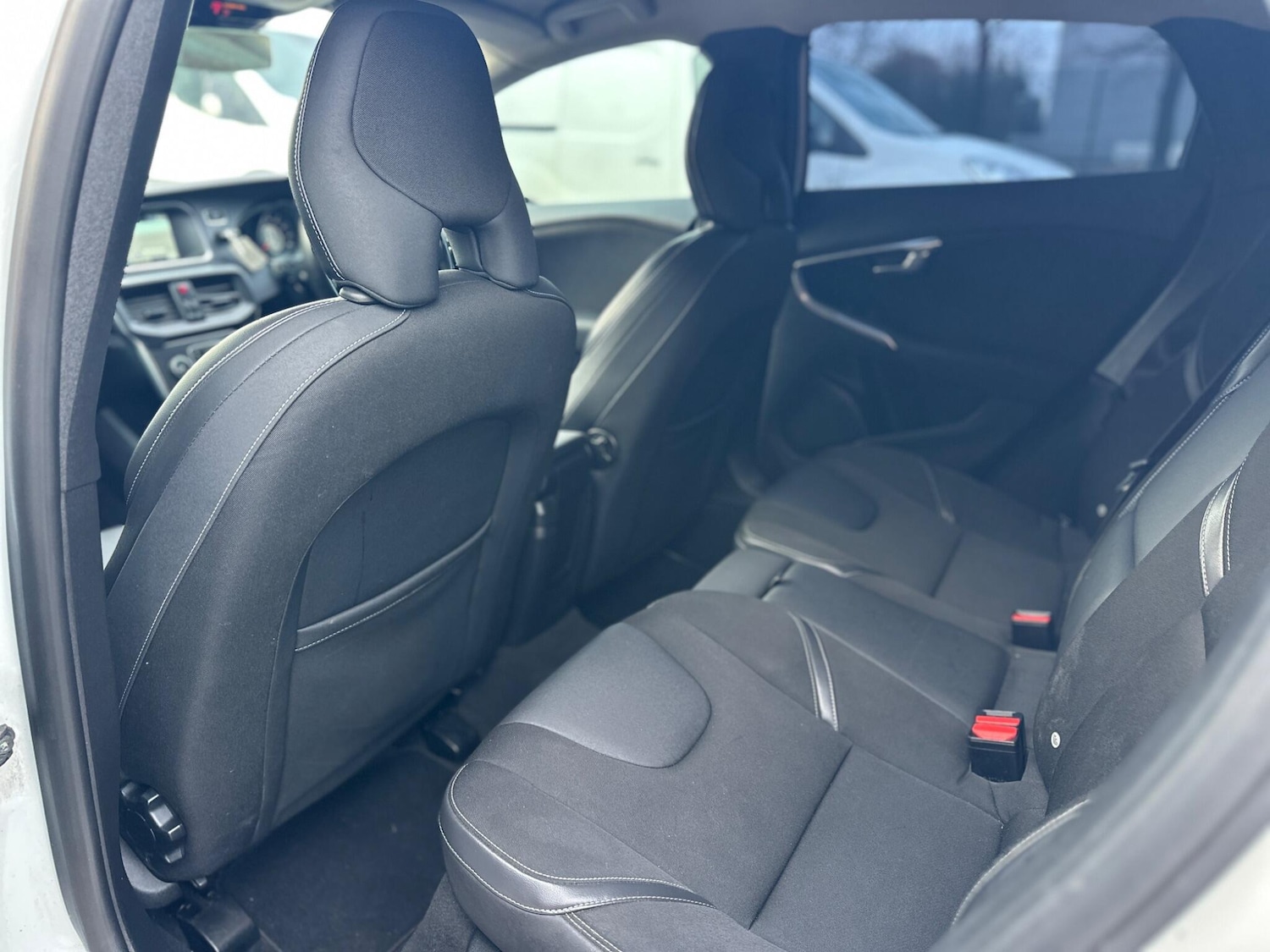 Used Volvo V40 2014 for sale - 77175645: Photo 7