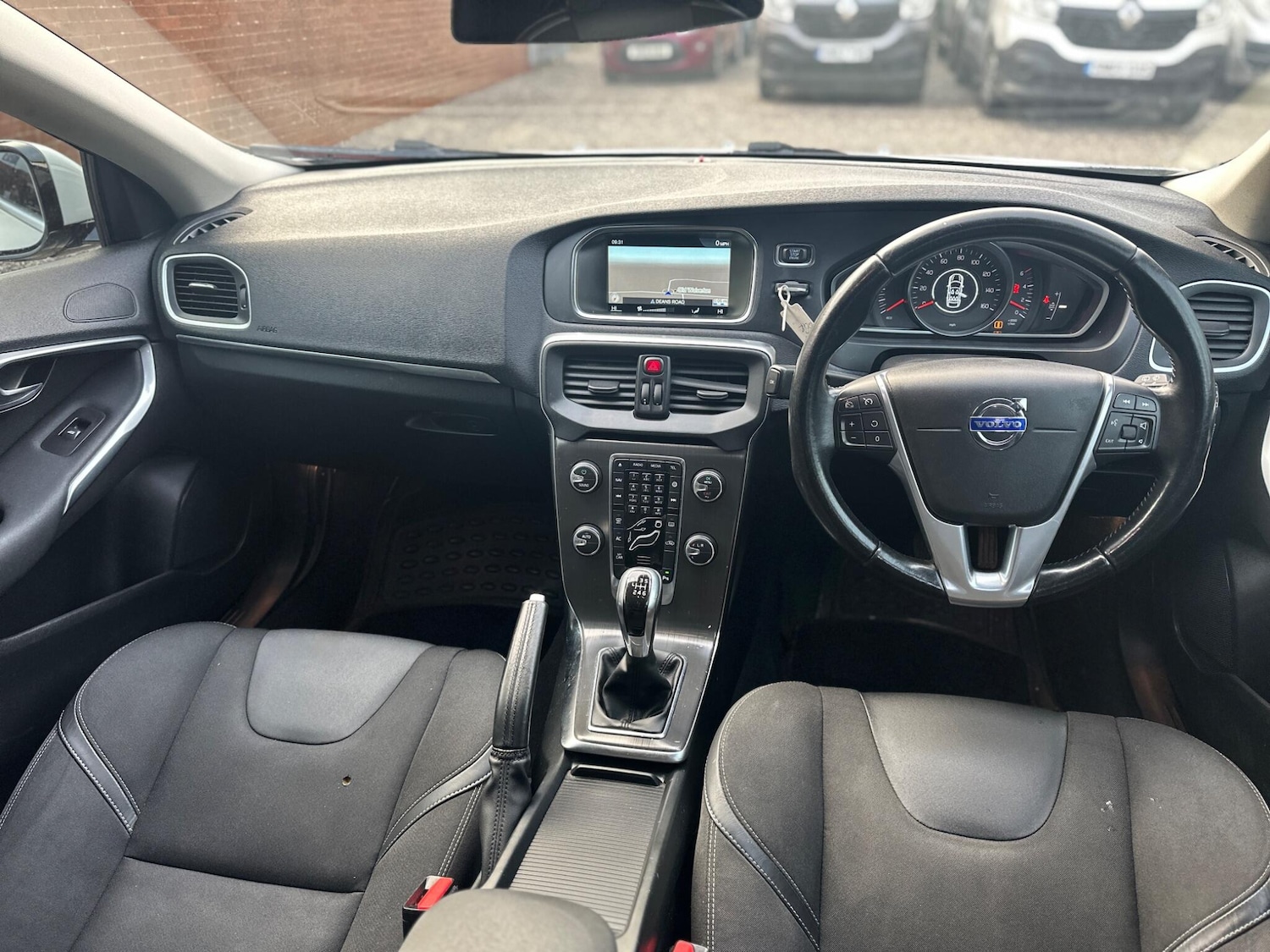 Used Volvo V40 2014 for sale - 77175645: Photo 8