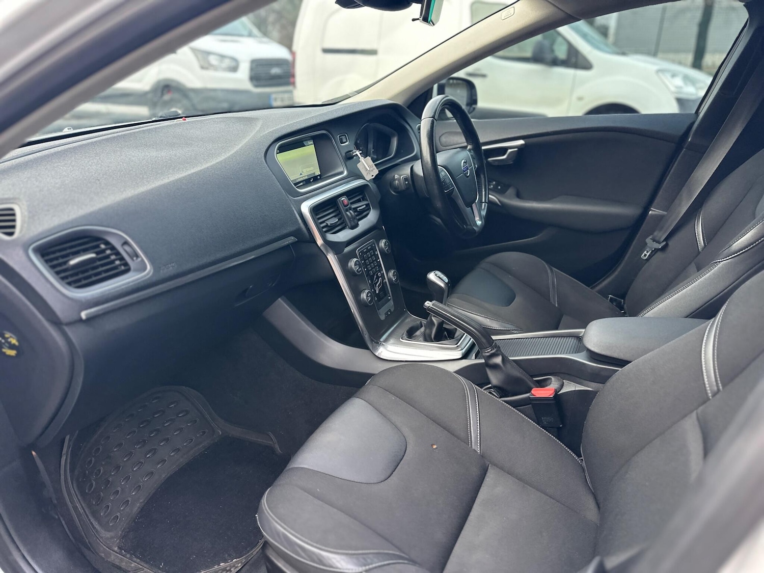 Used Volvo V40 2014 for sale - 77175645: Photo 9