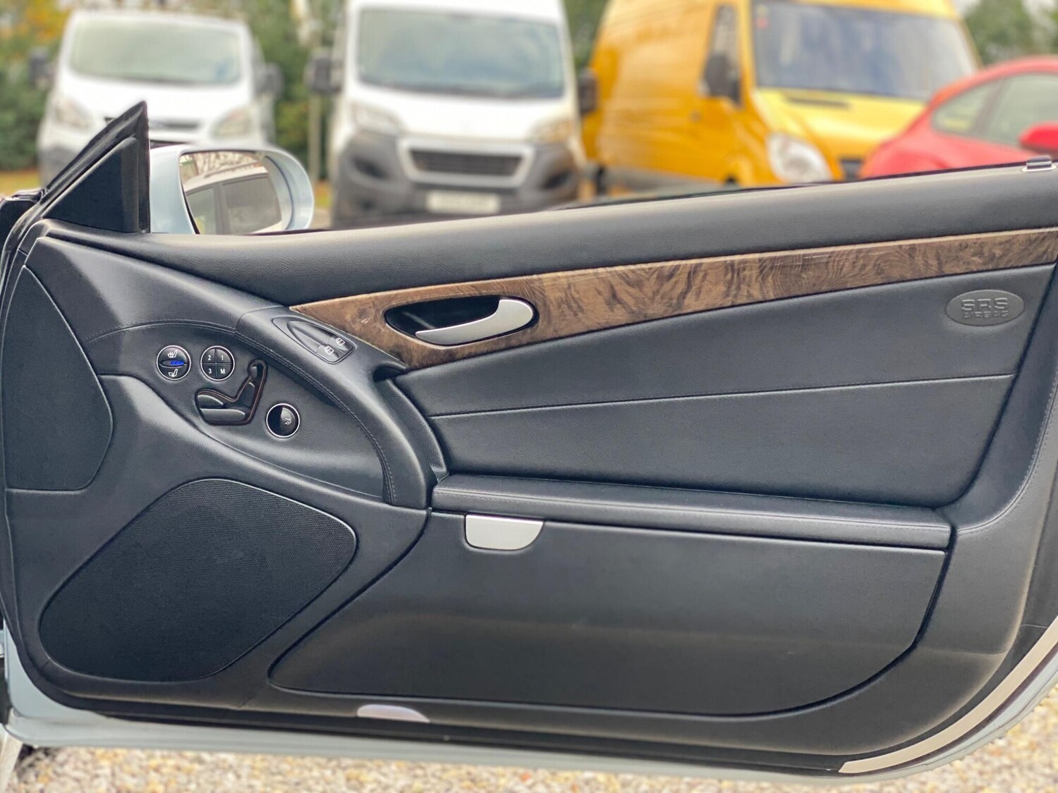 Used Mercedes-Benz SL 2006 for sale - 76433196: Photo 46