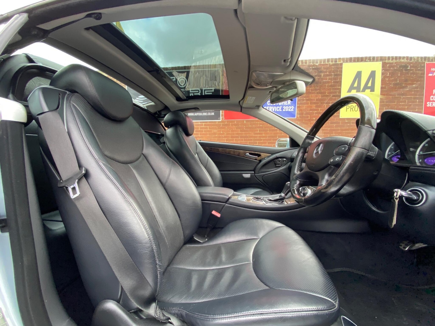 Used Mercedes-Benz SL 2006 for sale - 76433196: Photo 7