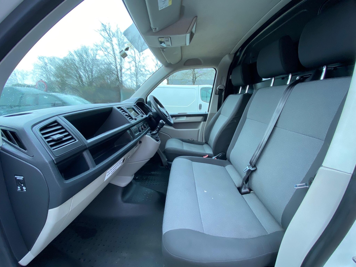 Used Volkswagen Transporter 2017 for sale - 77203175: Photo 26