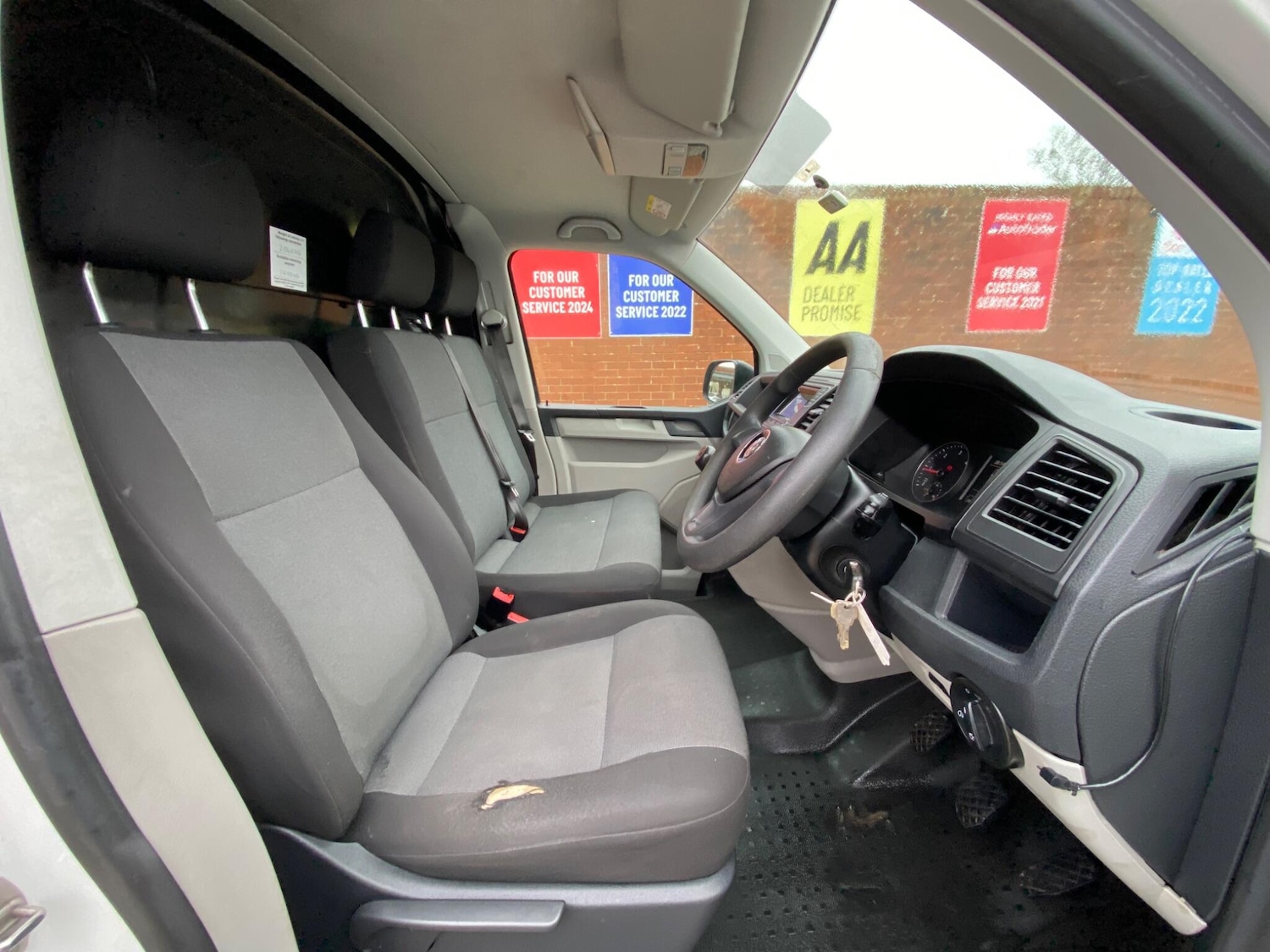 Used Volkswagen Transporter 2017 for sale - 77203175: Photo 27