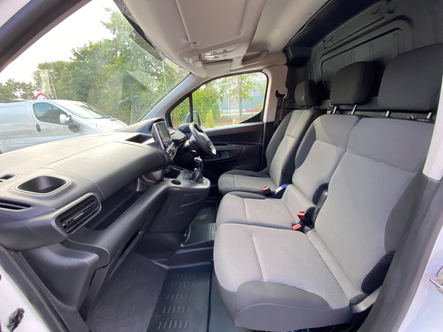 Used Peugeot Partner 2021 for sale - 76988913: Photo 26