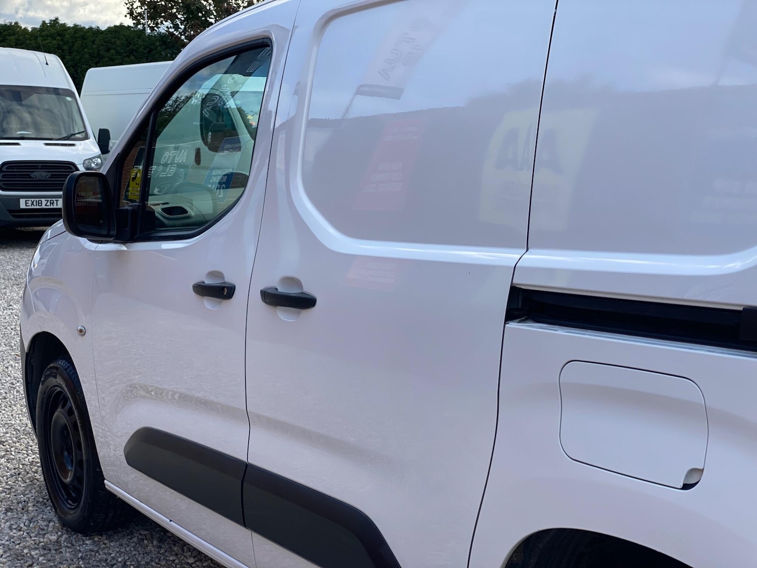 Used Peugeot Partner 2021 for sale - 76988913: Photo 46