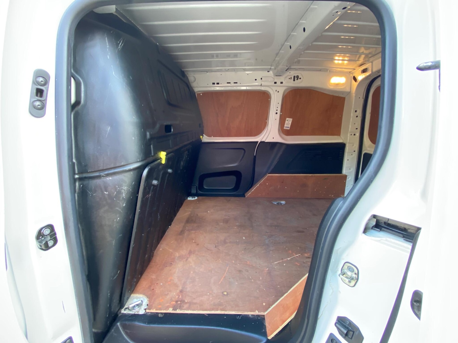 Used Peugeot Partner 2021 for sale - 76988913: Photo 47