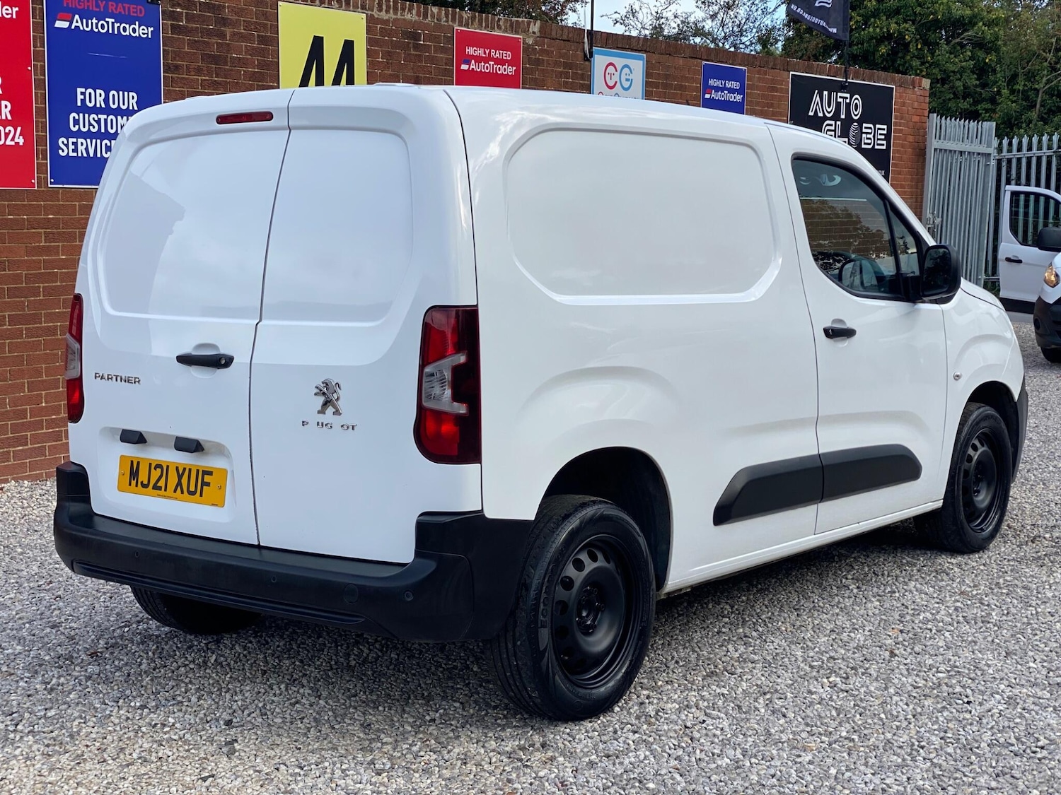 Used Peugeot Partner 2021 for sale - 76988913: Photo 5