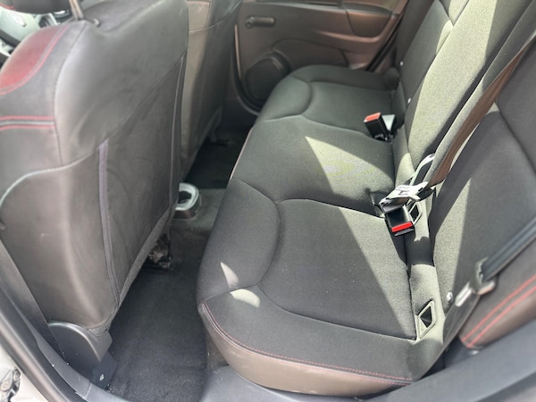 Used Renault Clio 2014 for sale - 75658601: Photo 37