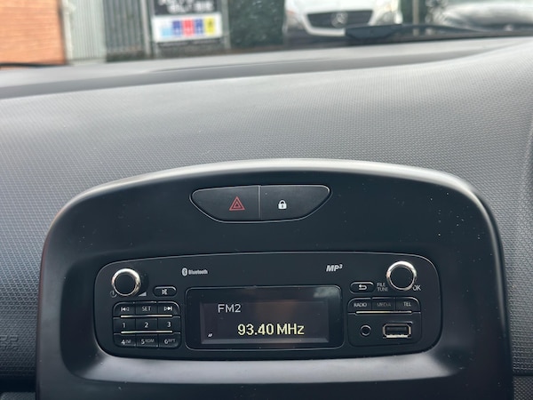 Used Renault Clio 2014 for sale - 75658601: Photo 45