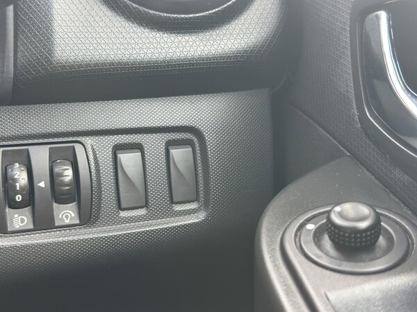 Used Renault Clio 2014 for sale - 75658601: Photo 52