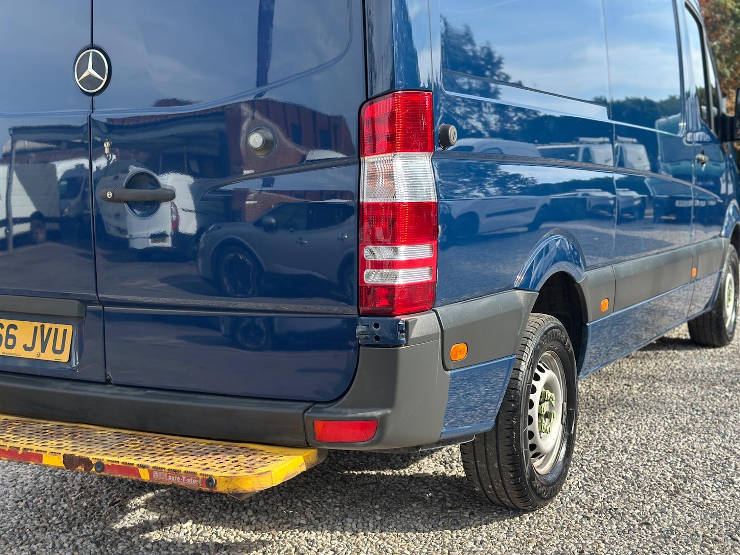Vehicle 19
