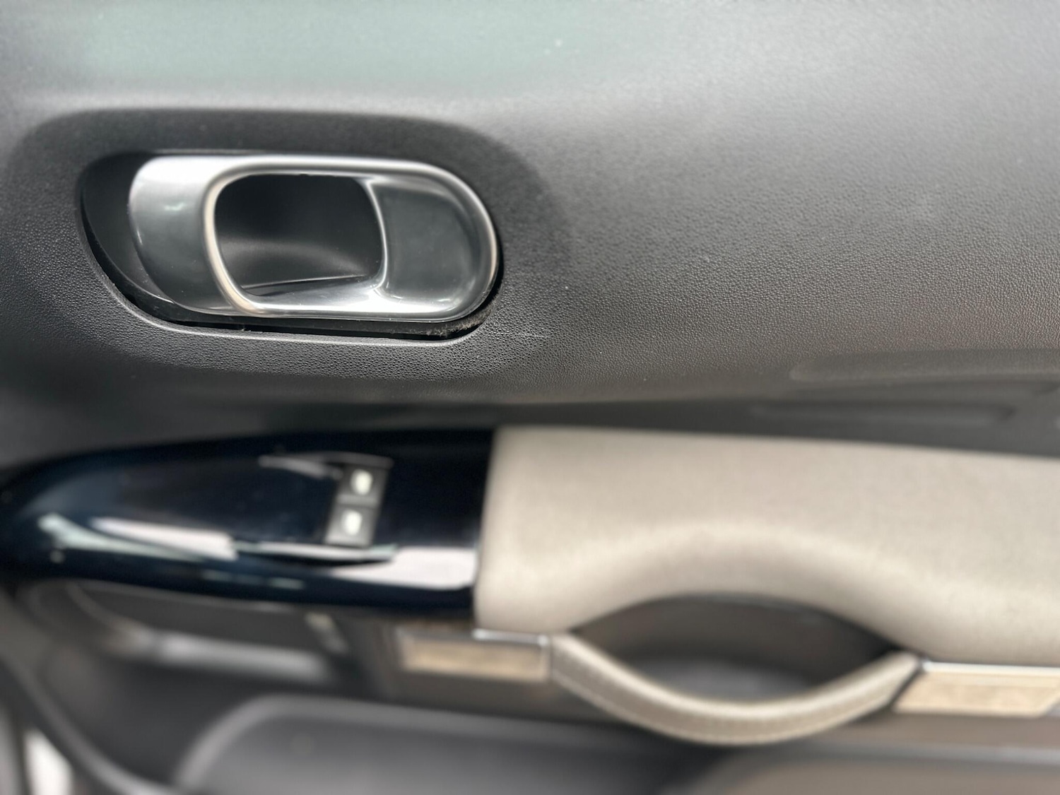 Used Citroen C4 Cactus for sale - 77853843: Photo 27