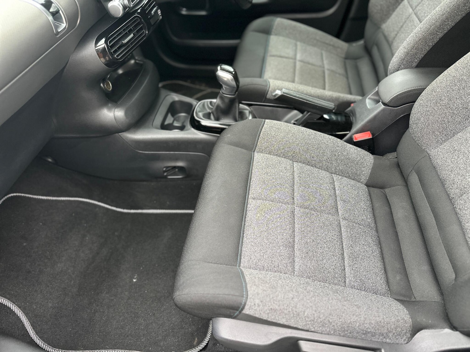 Used Citroen C4 Cactus for sale - 77853843: Photo 34