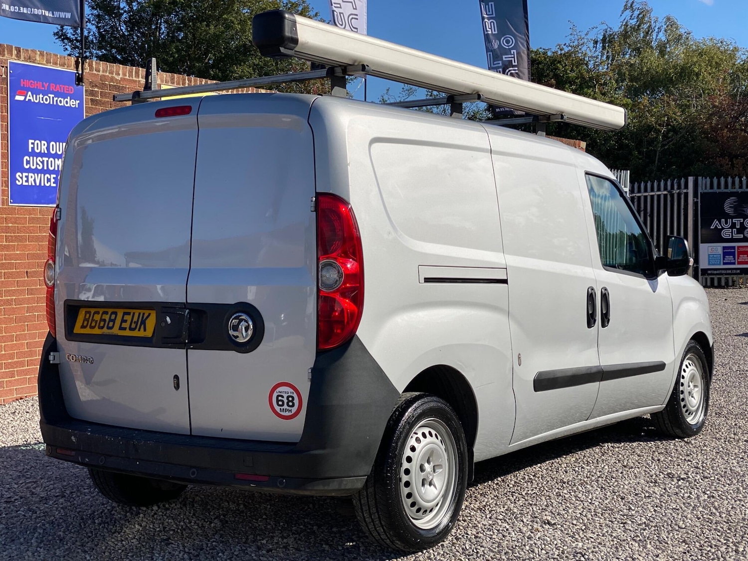 Used Vauxhall Combo 2018 for sale - 76993251: Photo 3