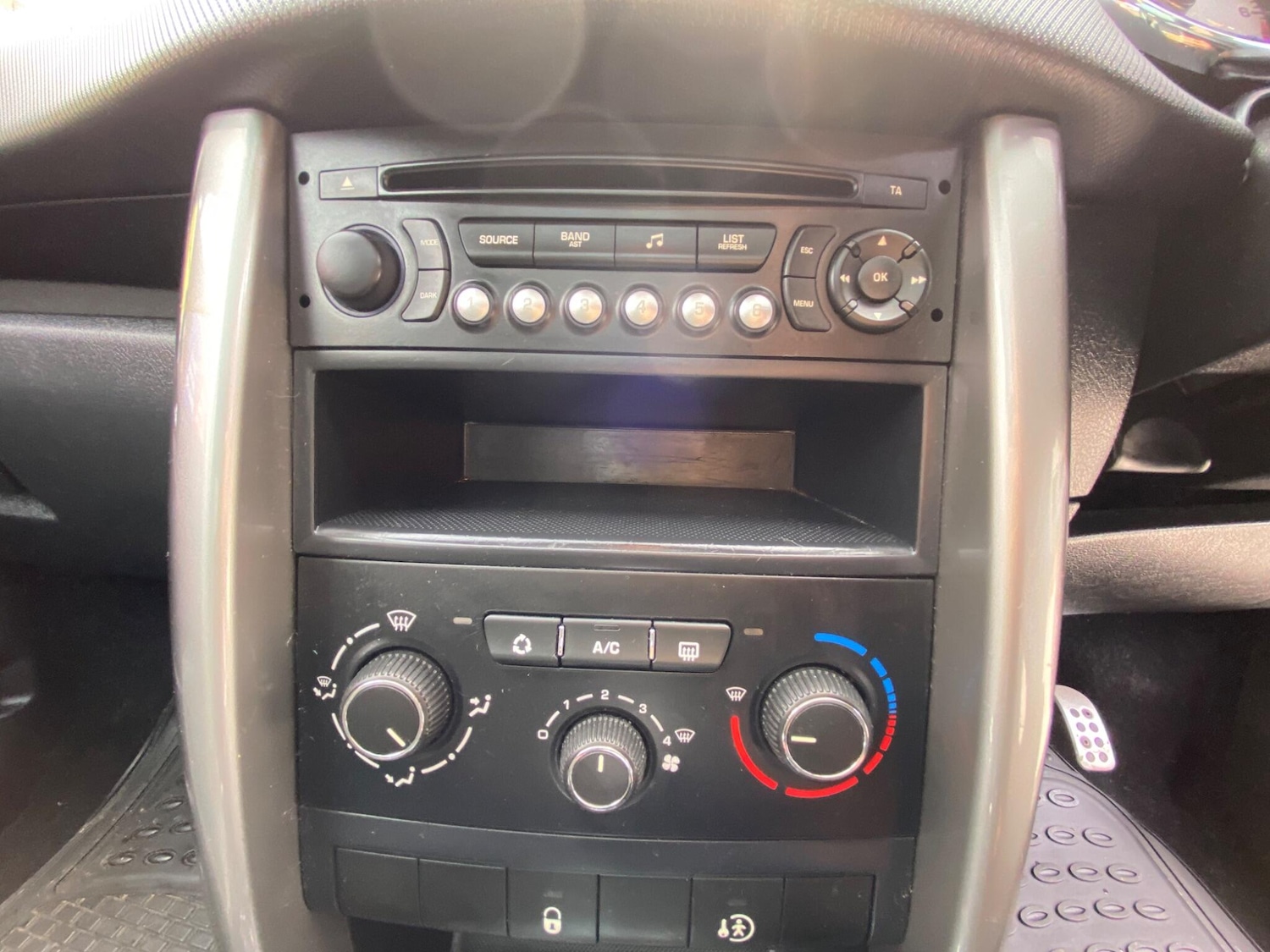 Used Peugeot 207 for sale - 77992891: Photo 18