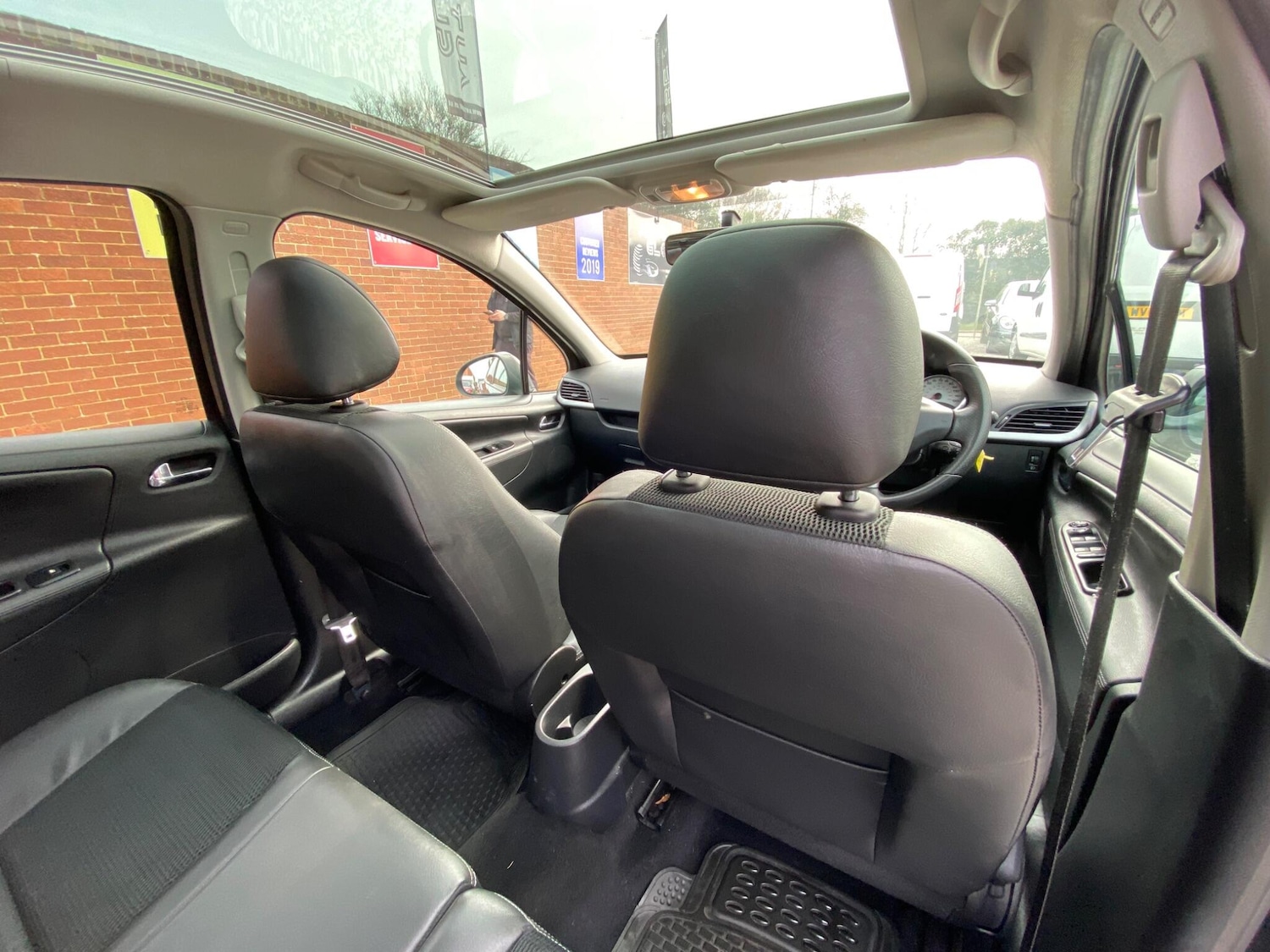 Used Peugeot 207 for sale - 77992891: Photo 19