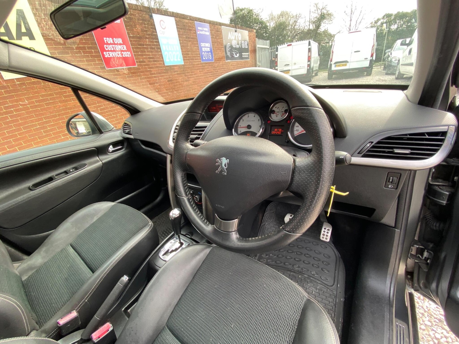 Used Peugeot 207 for sale - 77992891: Photo 8