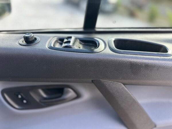 Used Ford Transit Custom 2017 for sale - 75635185: Photo 16