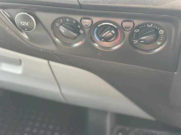 Used Ford Transit Custom 2017 for sale - 75635185: Photo 36