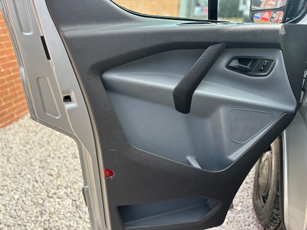 Used Ford Transit Custom 2017 for sale - 75635185: Photo 44
