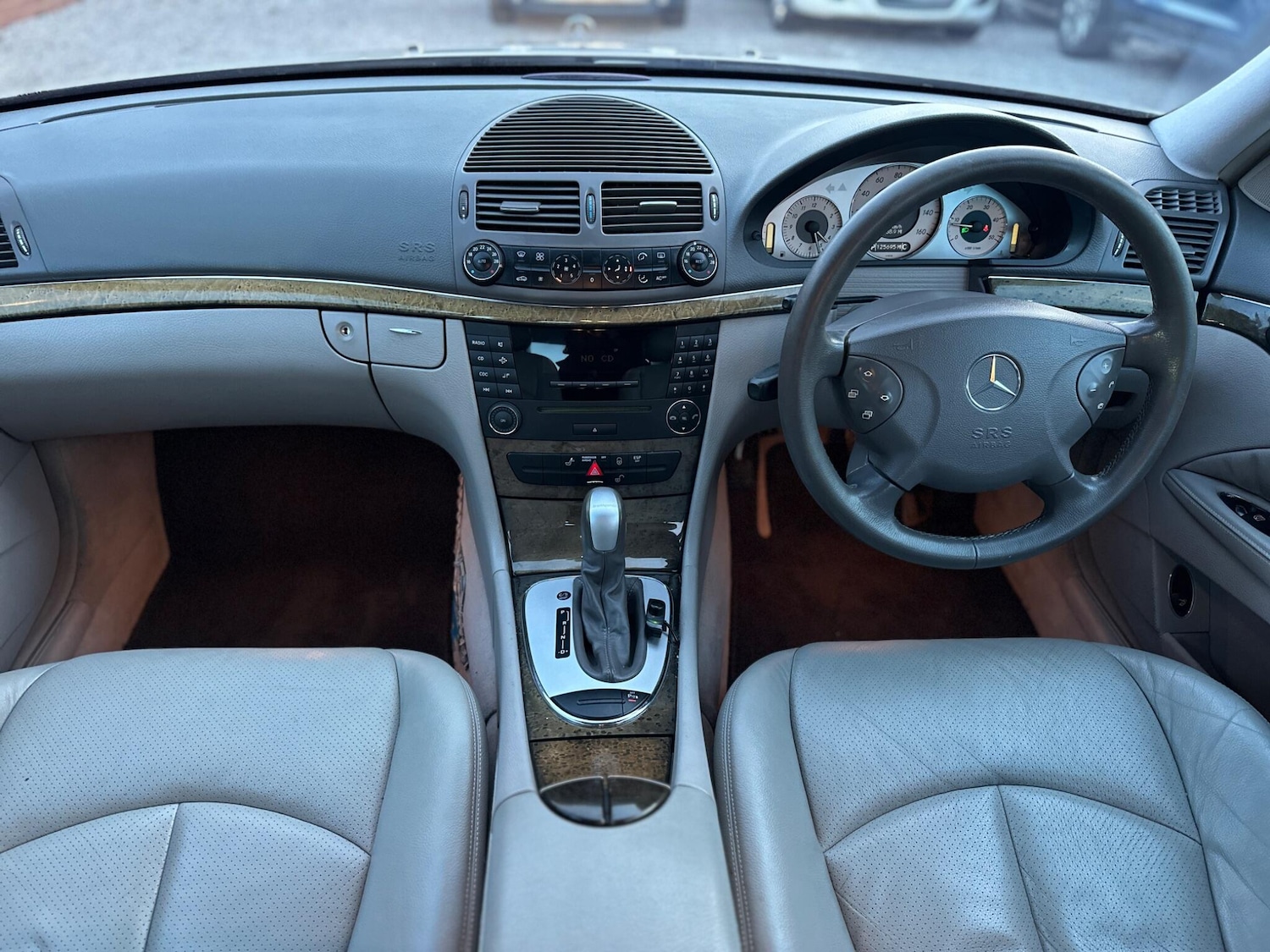 Used Mercedes-Benz E Class for sale - 77266867: Photo 11