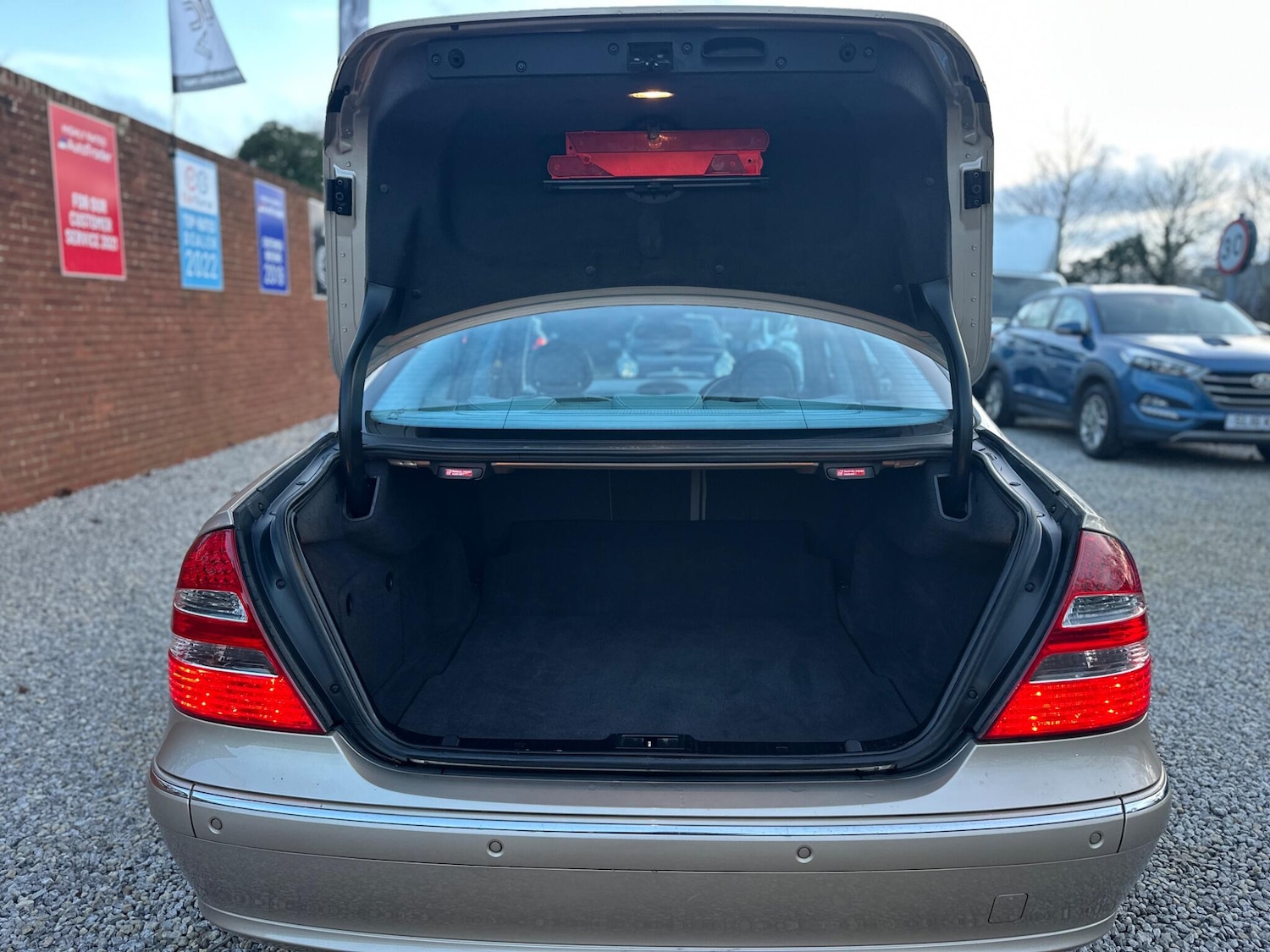 Used Mercedes-Benz E Class for sale - 77266867: Photo 22