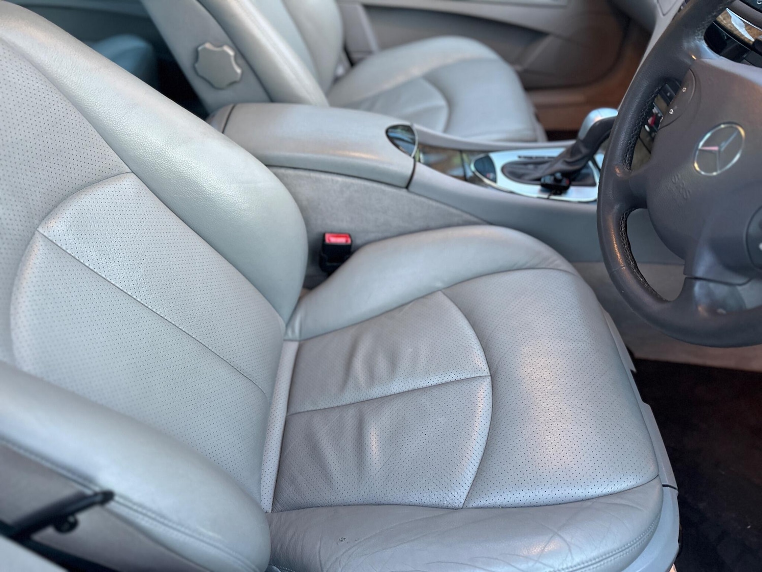 Used Mercedes-Benz E Class for sale - 77266867: Photo 29