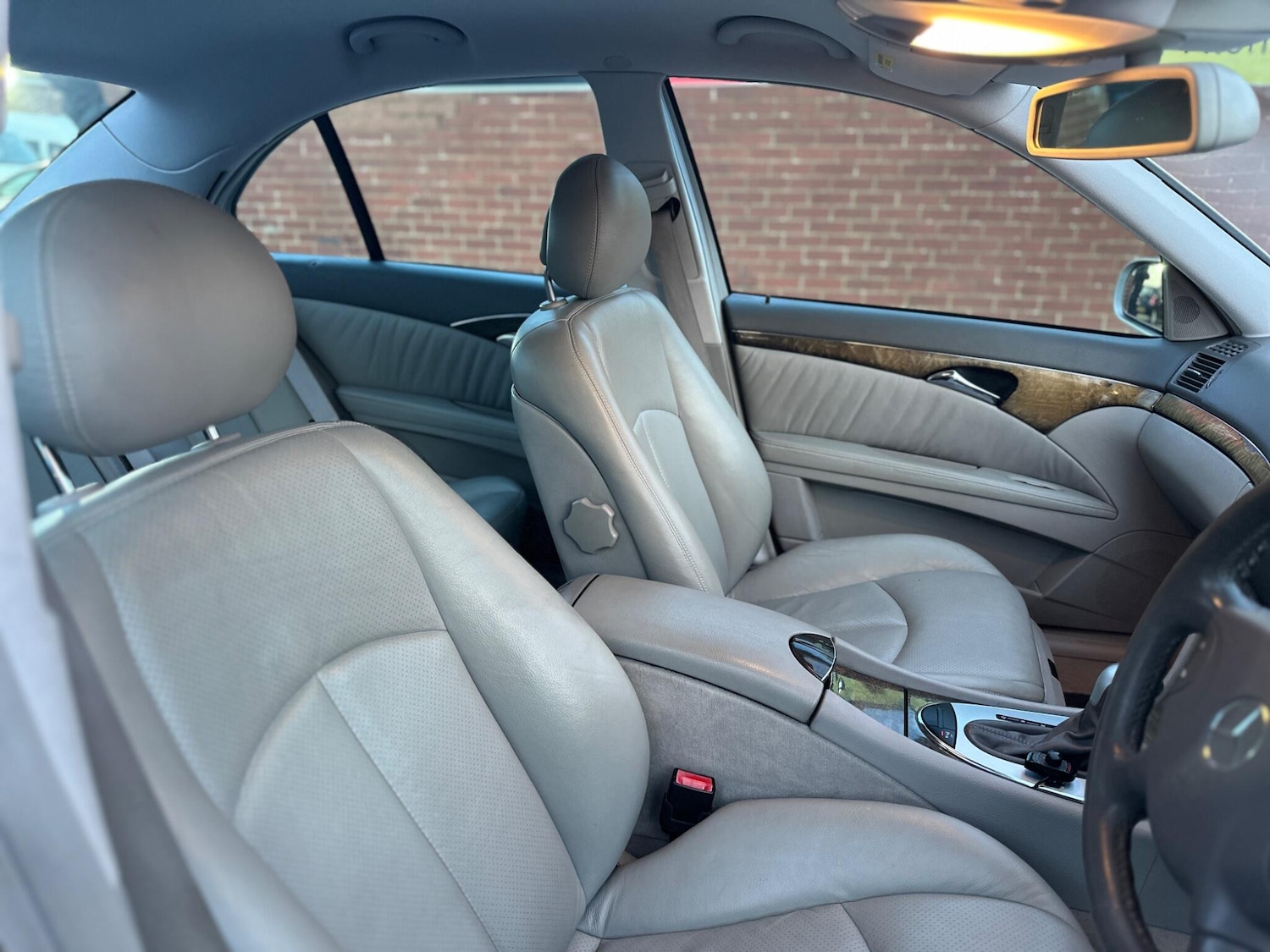 Used Mercedes-Benz E Class for sale - 77266867: Photo 30