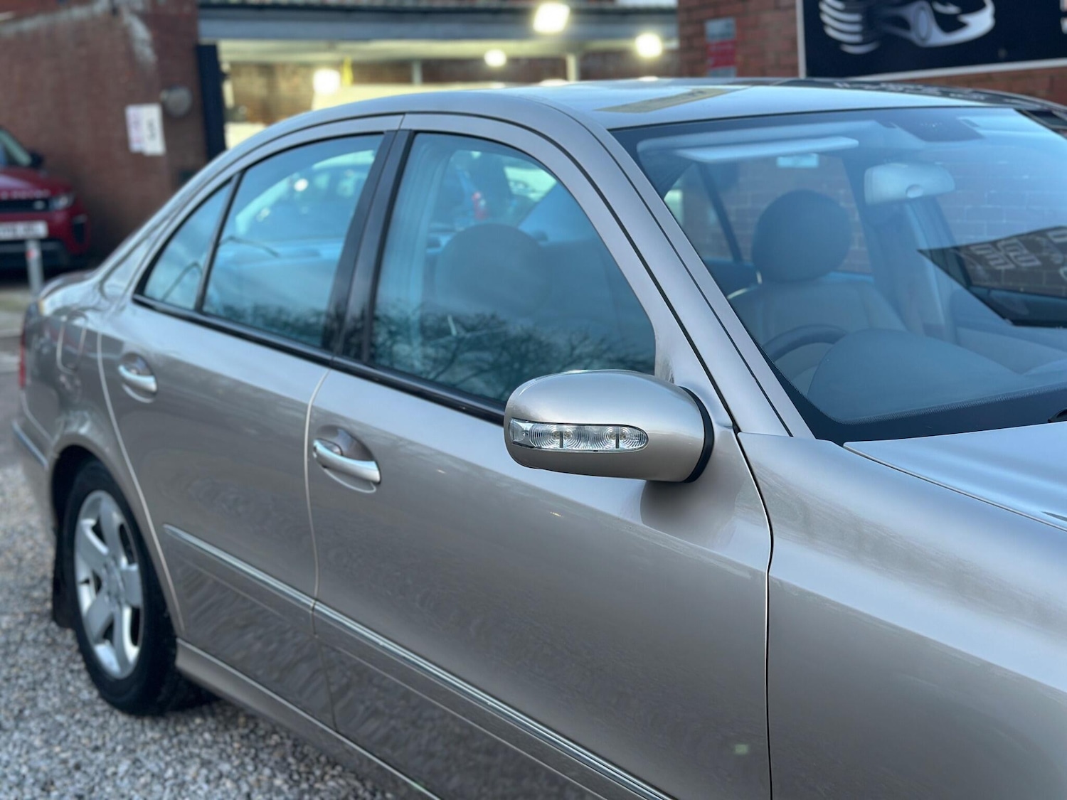 Used Mercedes-Benz E Class for sale - 77266867: Photo 31