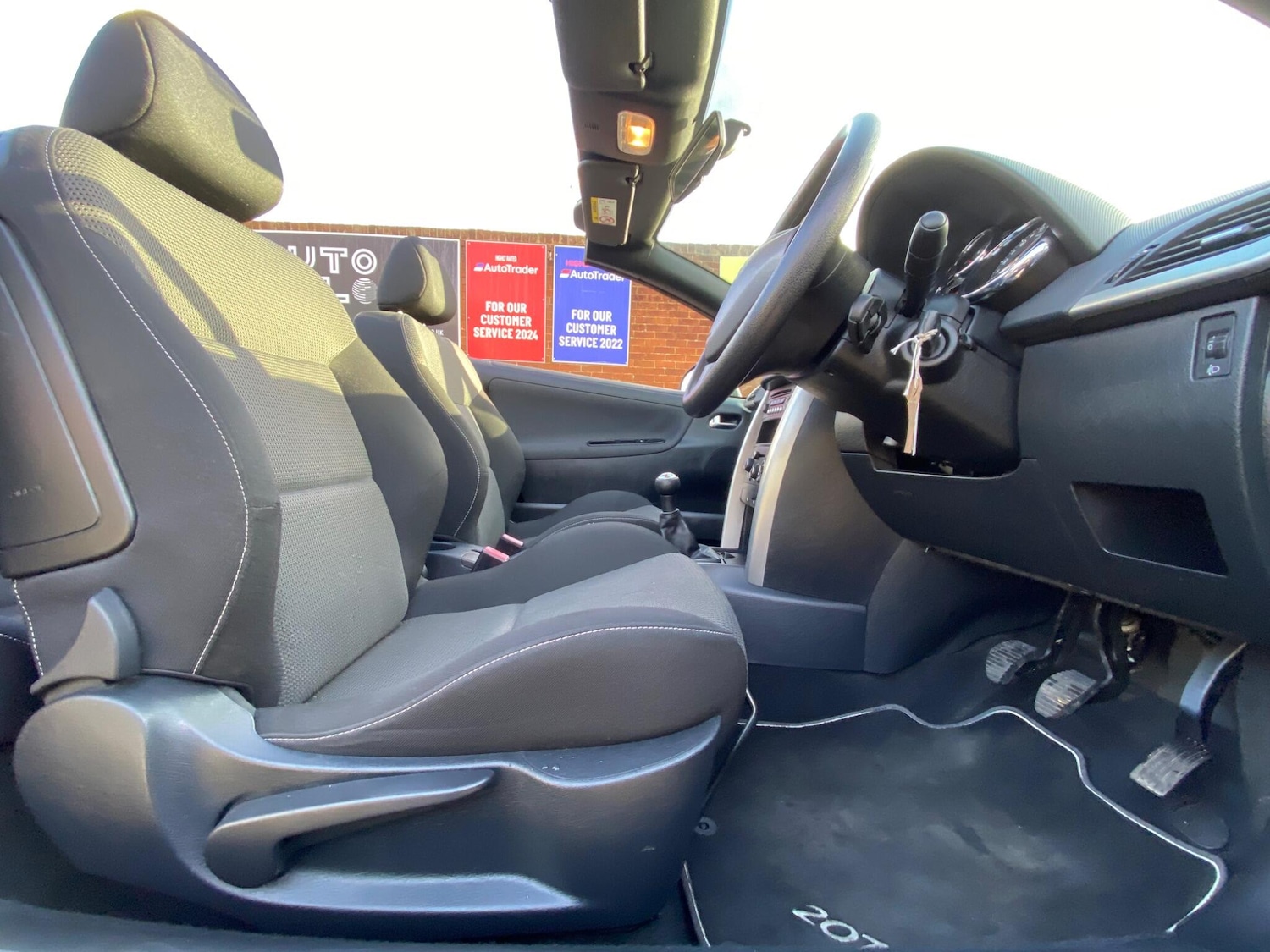 Used Peugeot 207 2014 for sale - 76899359: Photo 36