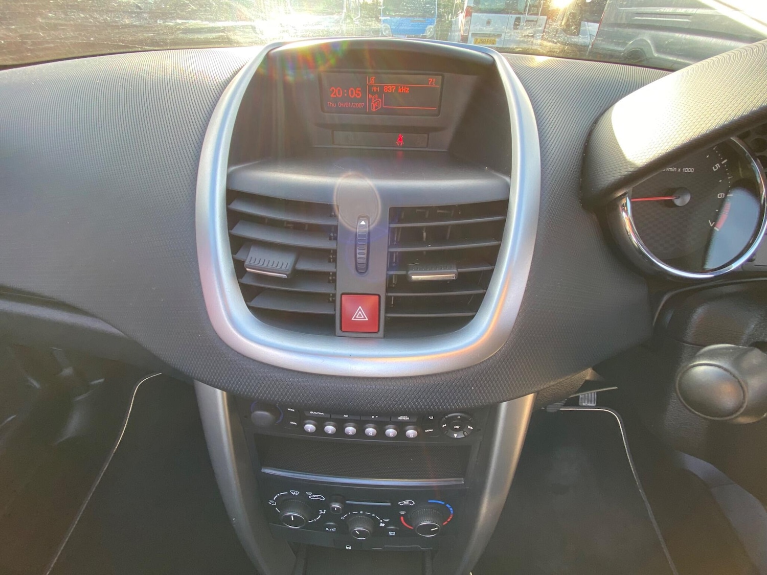 Used Peugeot 207 2014 for sale - 76899359: Photo 39