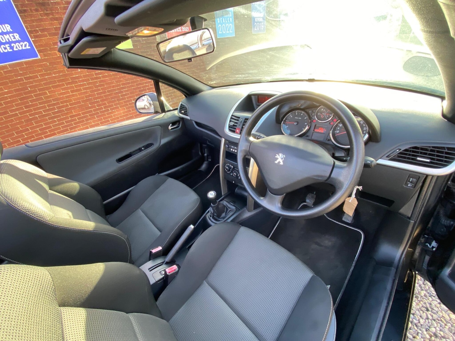 Used Peugeot 207 2014 for sale - 76899359: Photo 8