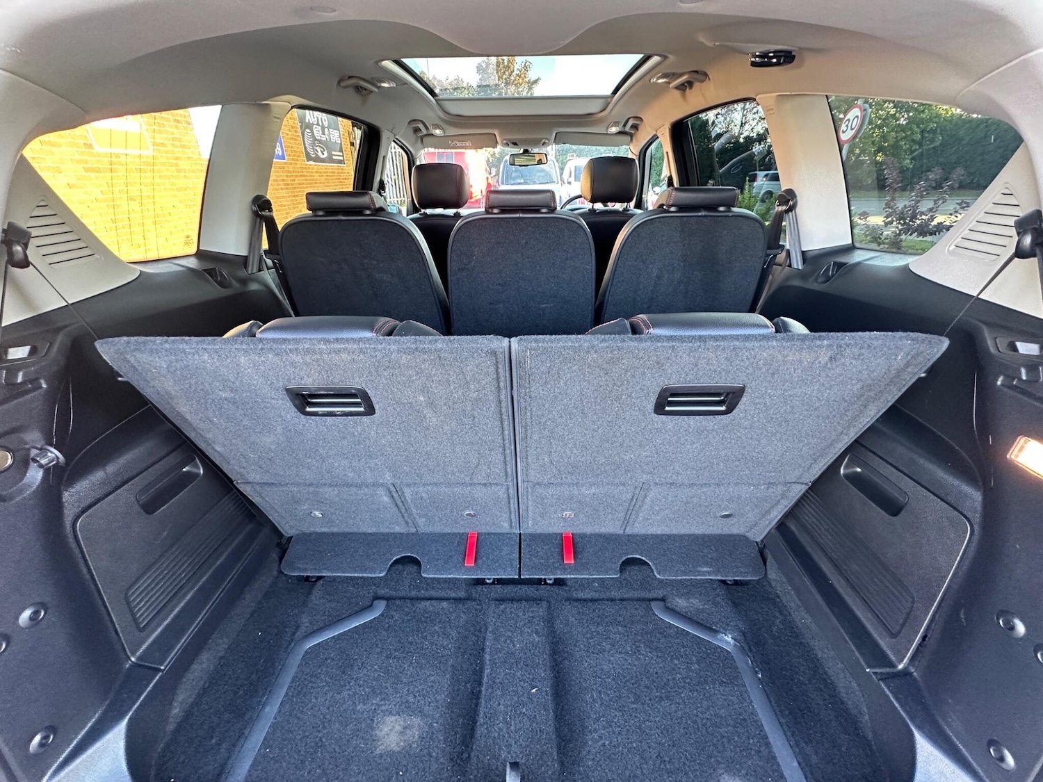 Used Ford S-Max 2014 for sale - 76073001: Photo 8