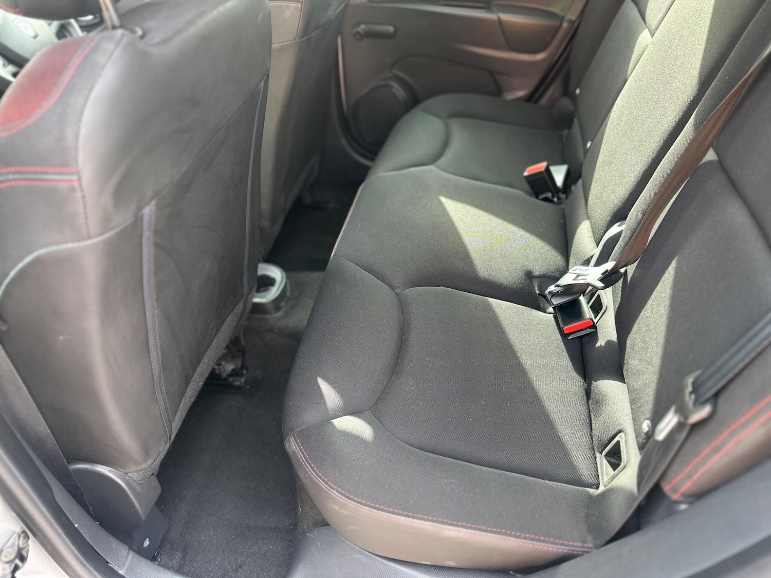 Used Renault Clio 2014 for sale - 76989131: Photo 37