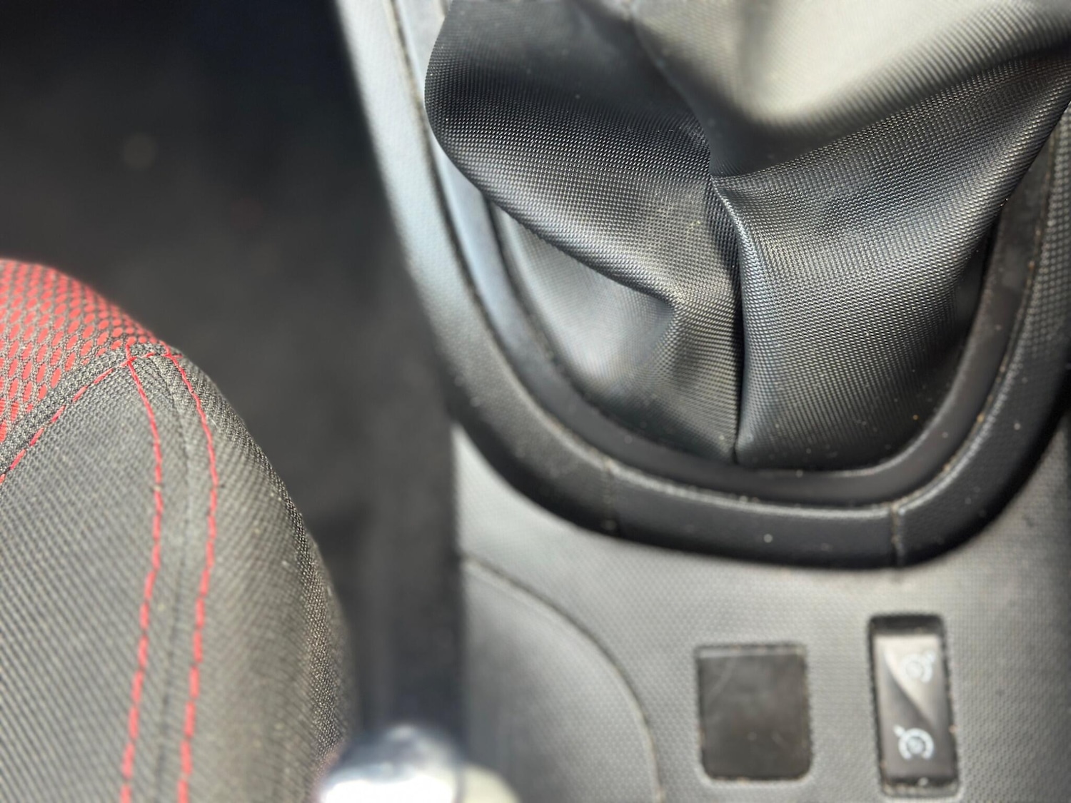 Used Renault Clio 2014 for sale - 76989131: Photo 47