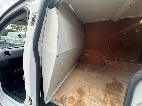 Used Peugeot Partner 2014 for sale - 76001204: Photo 30