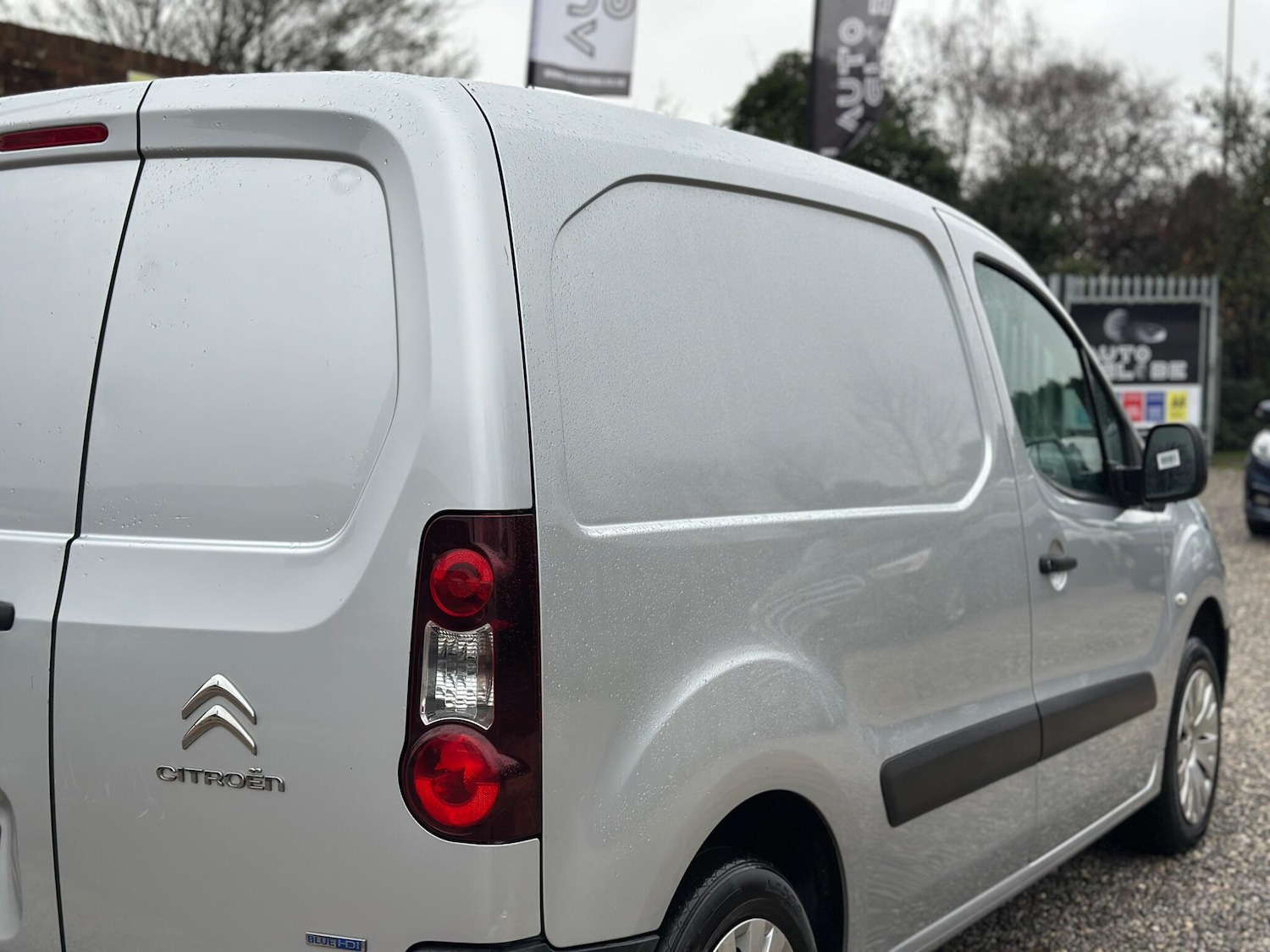 Used Citroen Berlingo 2016 for sale - 77441120: Photo 24
