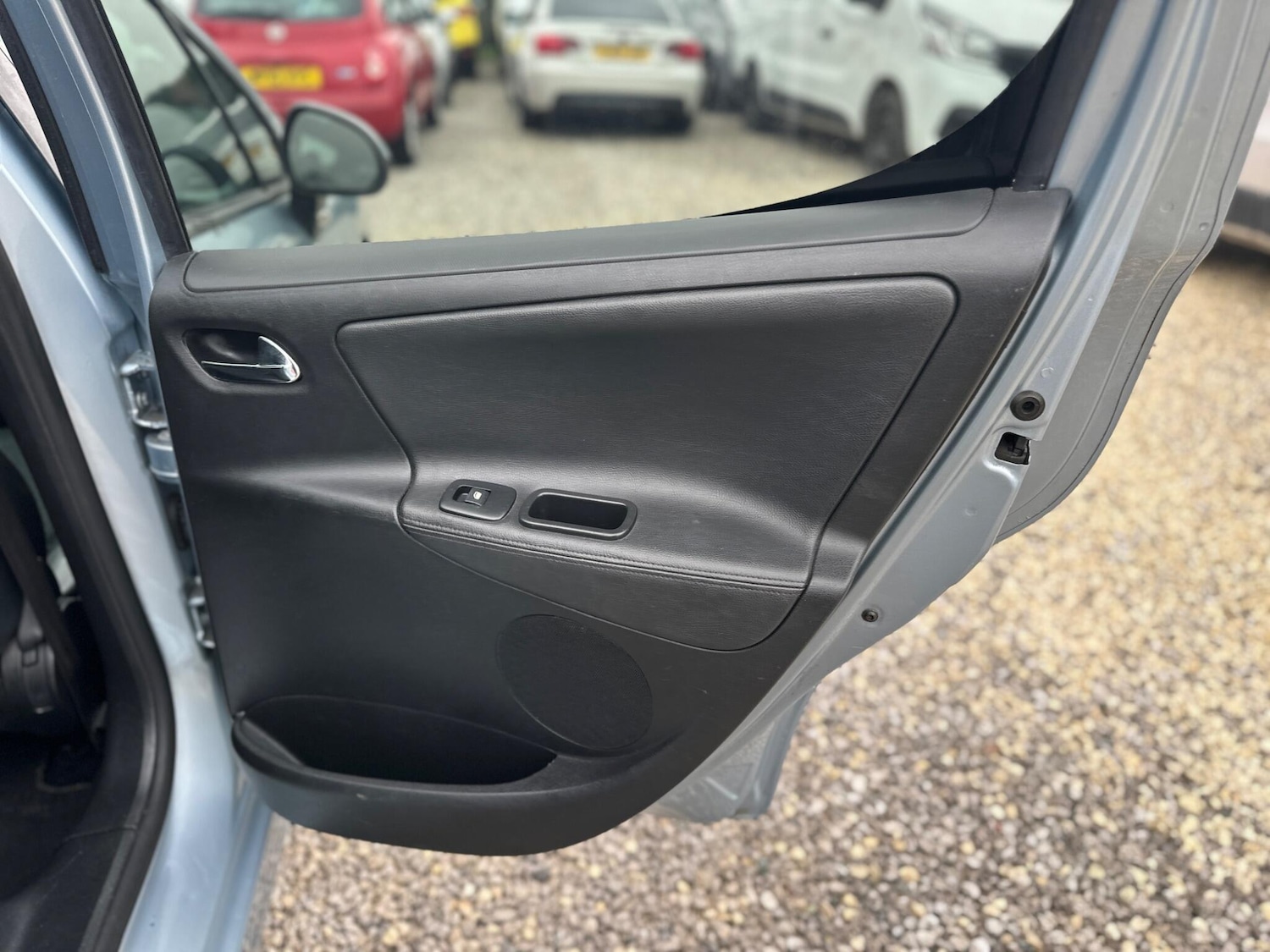 Used Peugeot 207 2012 for sale - 77523658: Photo 29