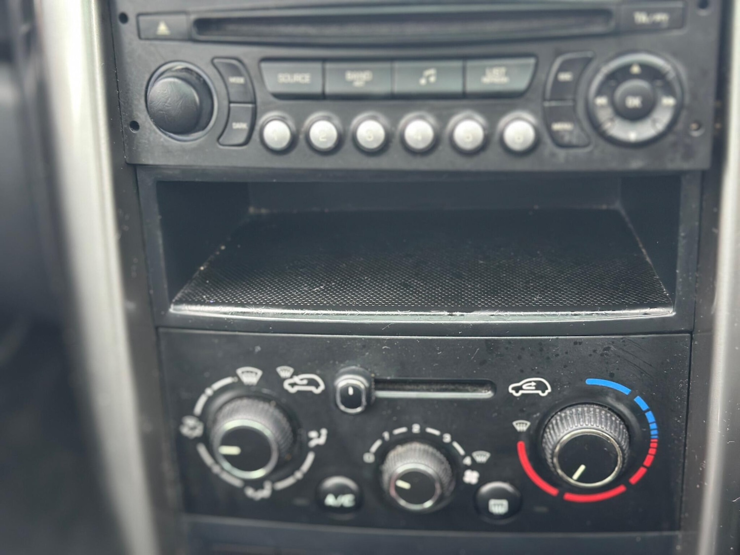 Used Peugeot 207 2012 for sale - 77523658: Photo 49