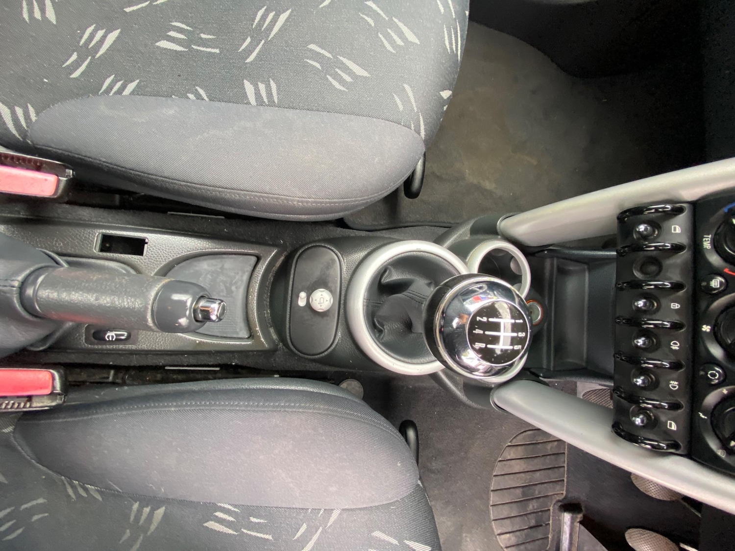 Used MINI Hatch 2004 for sale - 76991853: Photo 44