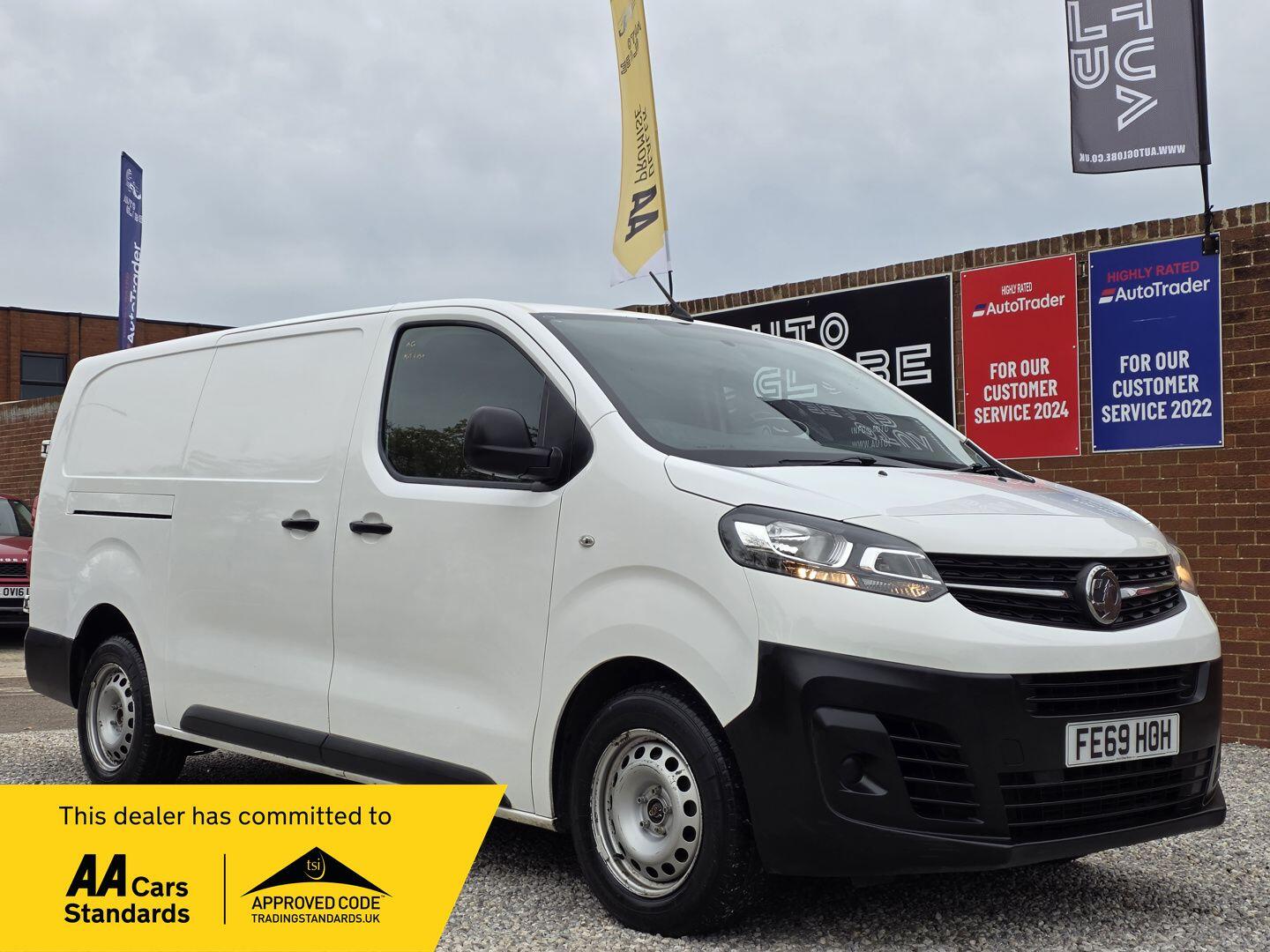 Used Vauxhall Vivaro 2019 for sale - 76238732: Photo 1