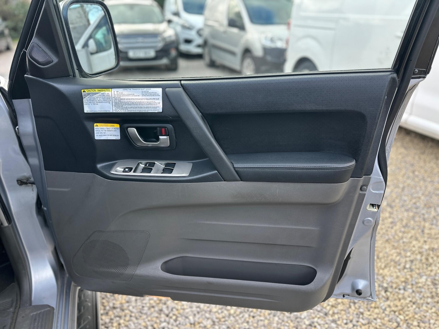 Used Mitsubishi Shogun 2005 for sale - 77440128: Photo 34