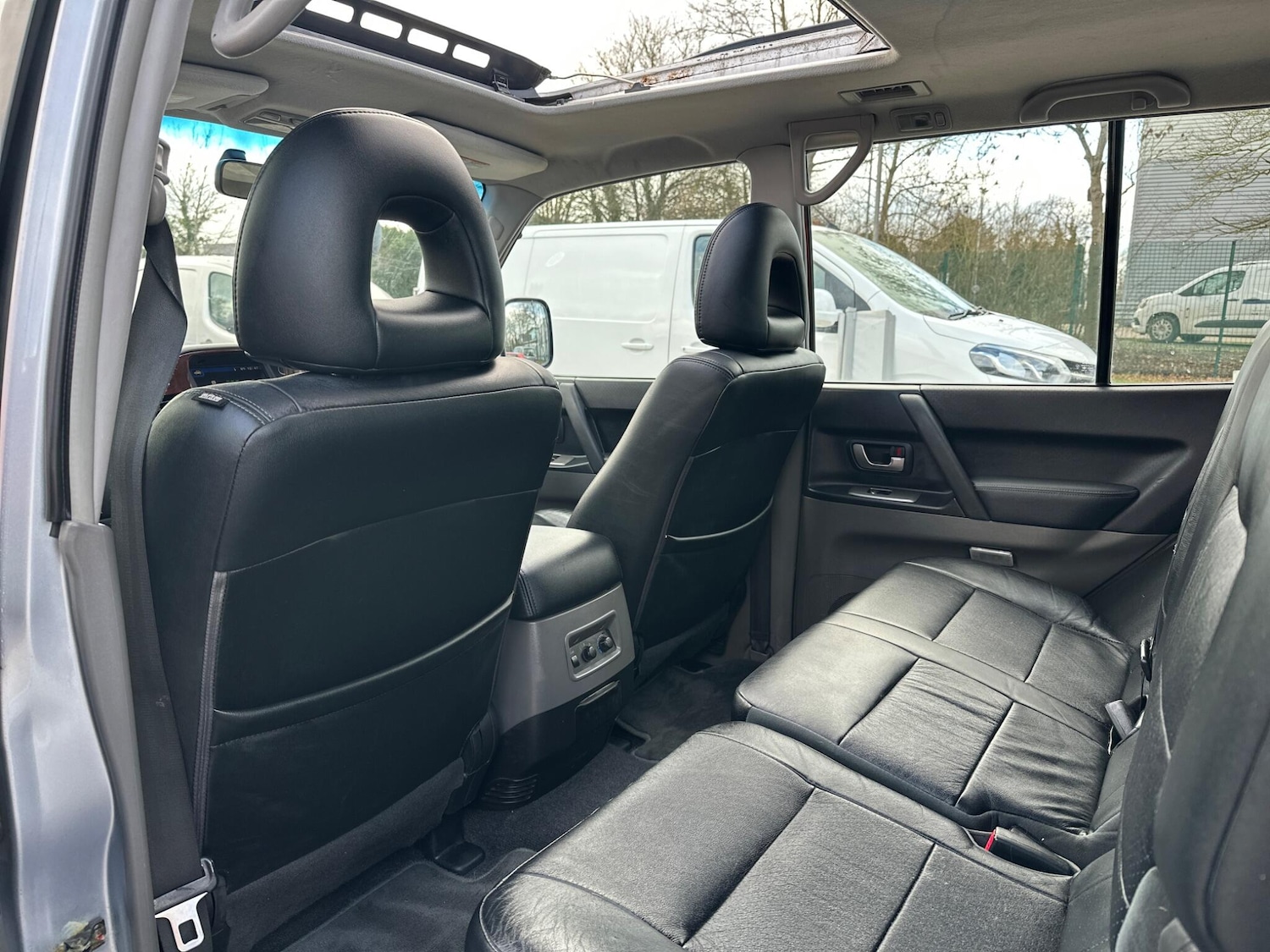 Used Mitsubishi Shogun 2005 for sale - 77440128: Photo 44