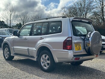 Used Mitsubishi Shogun 2005 for sale - 77440128: Photo